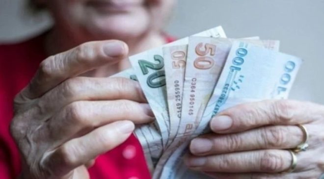 Ev Hanımlarına Müjde: Emeklilikte Prim İndirimi ve Kısmi Emeklilik İmkanı